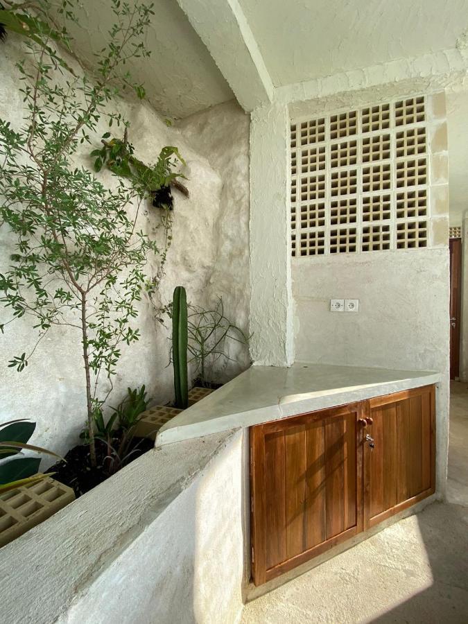 Ulunia Apartment *